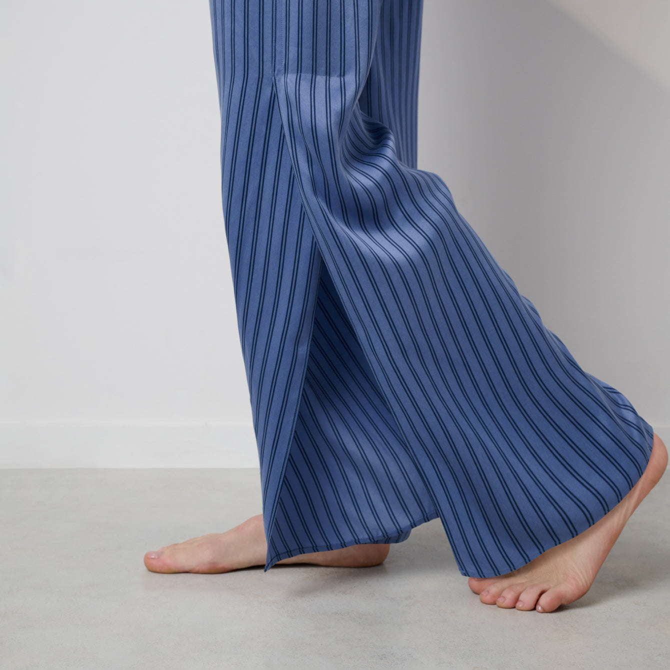 Washable Silk High Rise Pant Set - Image 4