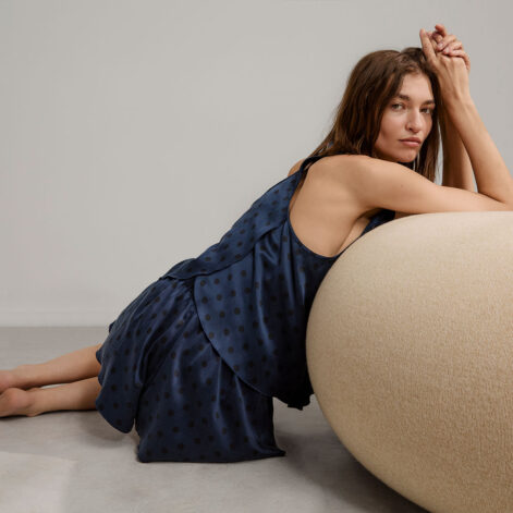 Washable Silk Tulip Back Set